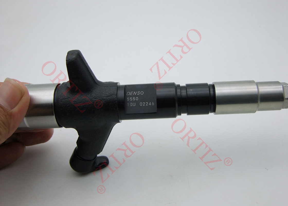 Automatic Type DENSO Common Rail Injector Small Size 850G 095000 - 5550