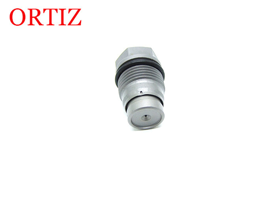 Lightweight Pump Pressure Relief Valve For Hyundai Excavator 111 001 0017