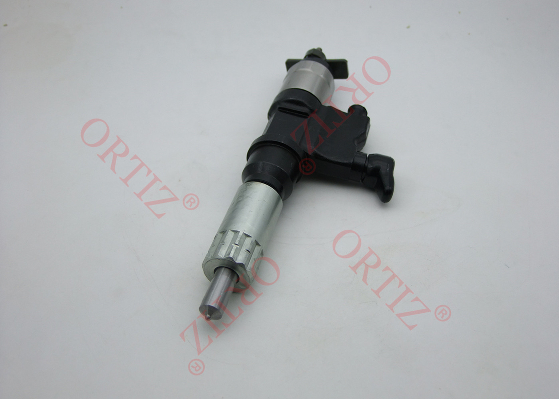 Compact DENSO Common Rail Injector Steel / Plastic Material 850G 095000 - 8011
